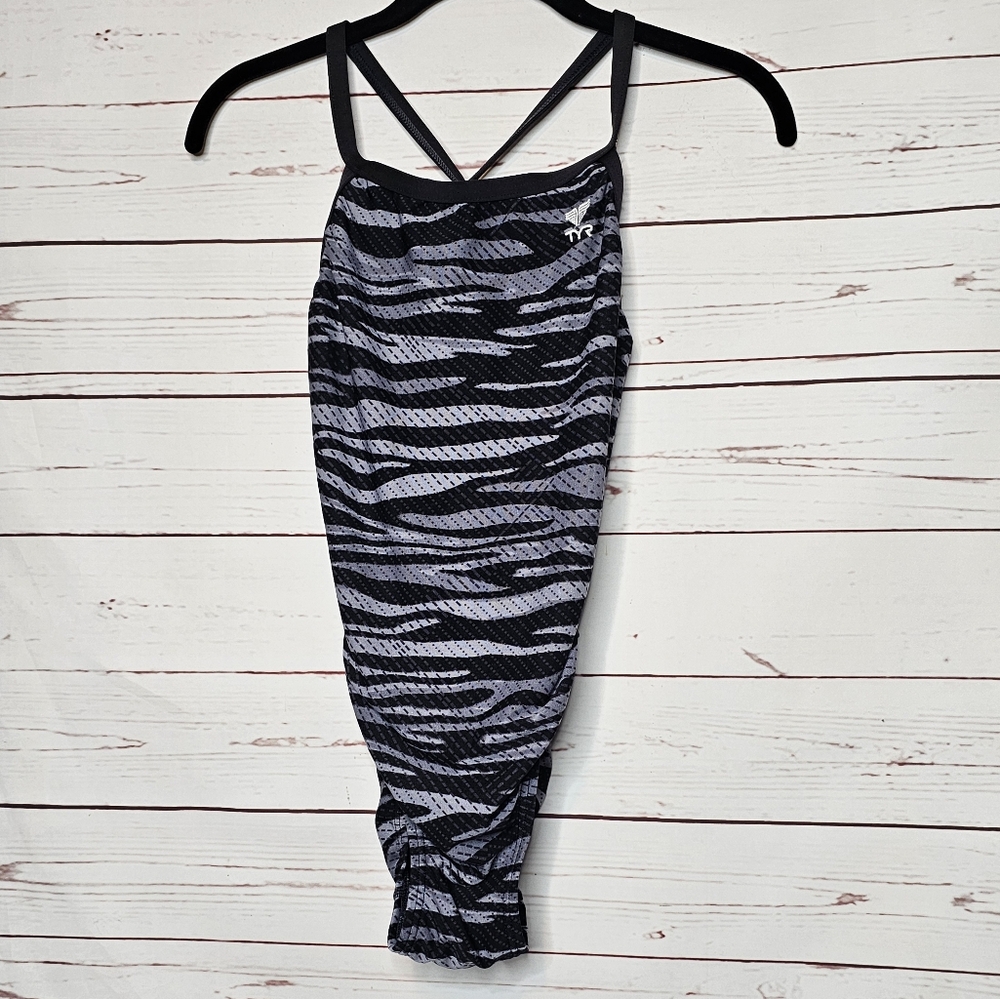 TYR Crypsis Durafast Diamondfit One-Piece Swimsuit